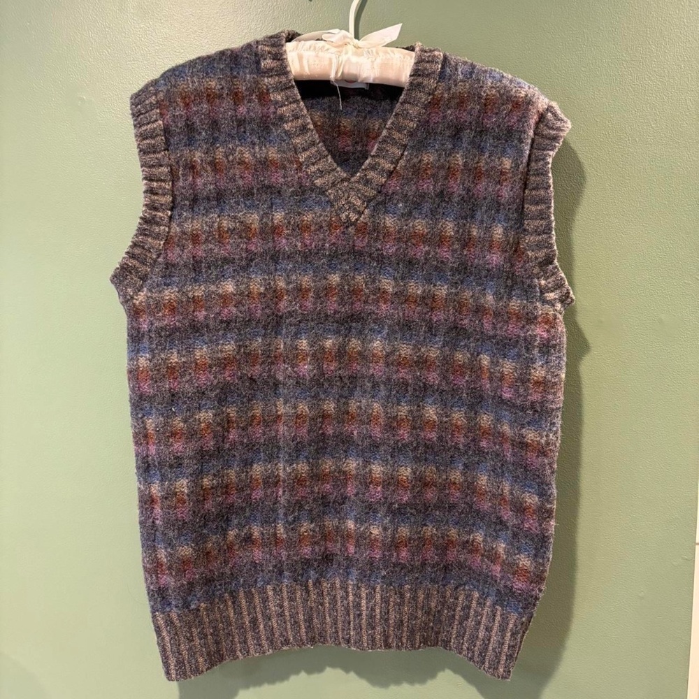 100% Shetland Wool Sweater Vest